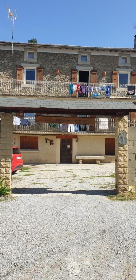 Studio Montagne Cerdagne A Saillagouse Buitenkant foto